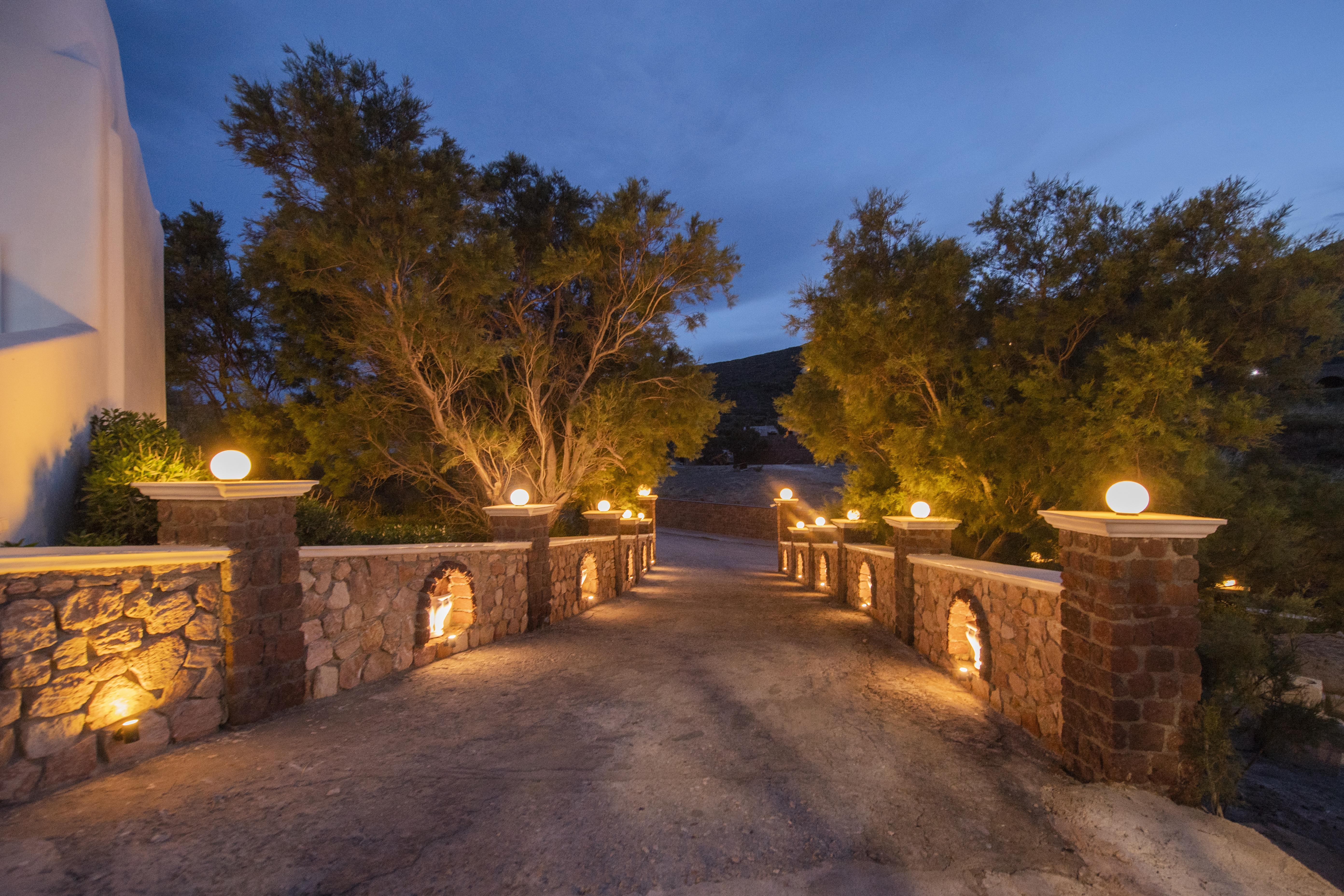 Starlight Luxury Seaside Villa & Suites Imerovigli  Bagian luar foto
