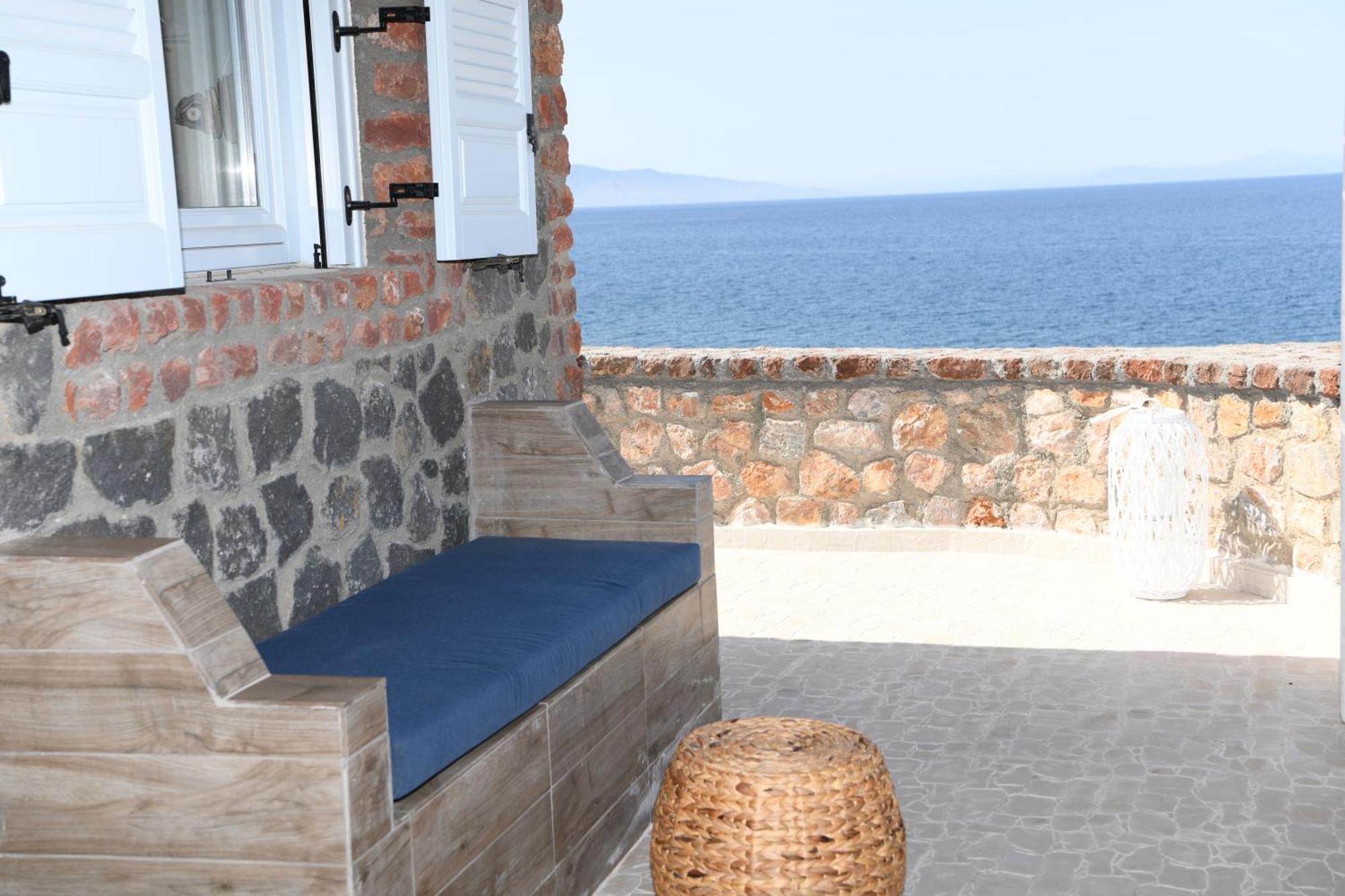 Starlight Luxury Seaside Villa & Suites Imerovigli  Bagian luar foto
