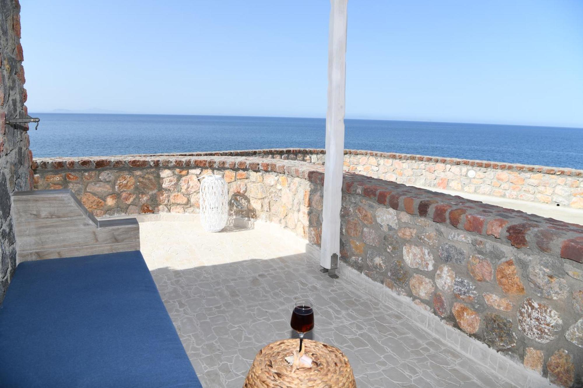 Starlight Luxury Seaside Villa & Suites Imerovigli  Bagian luar foto