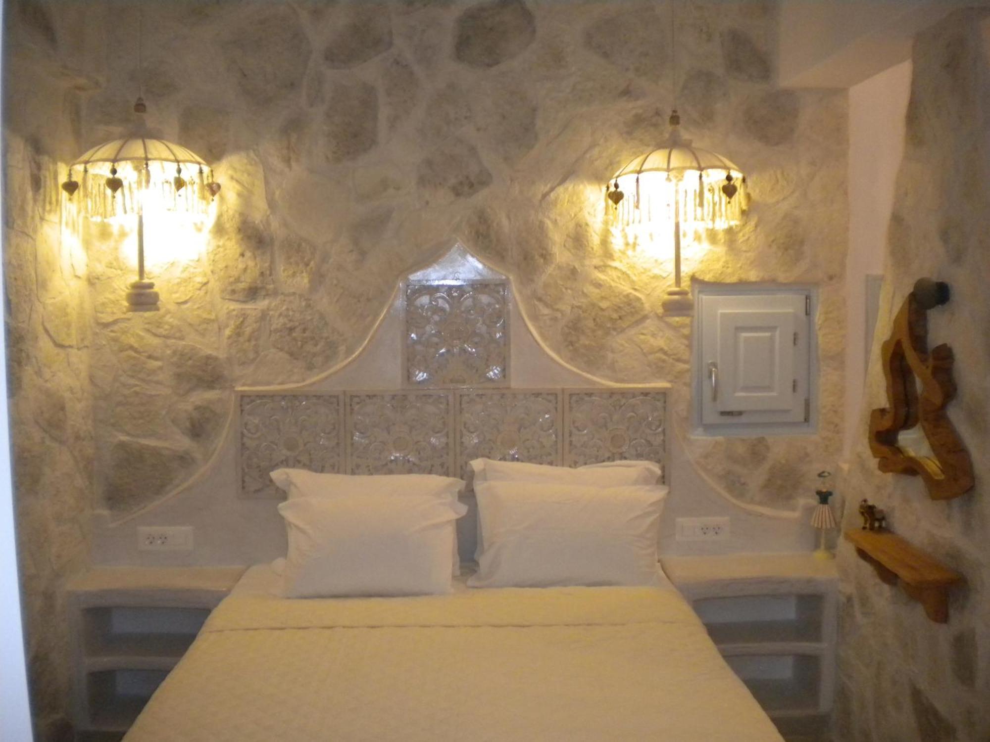 Starlight Luxury Seaside Villa & Suites Imerovigli  Bagian luar foto