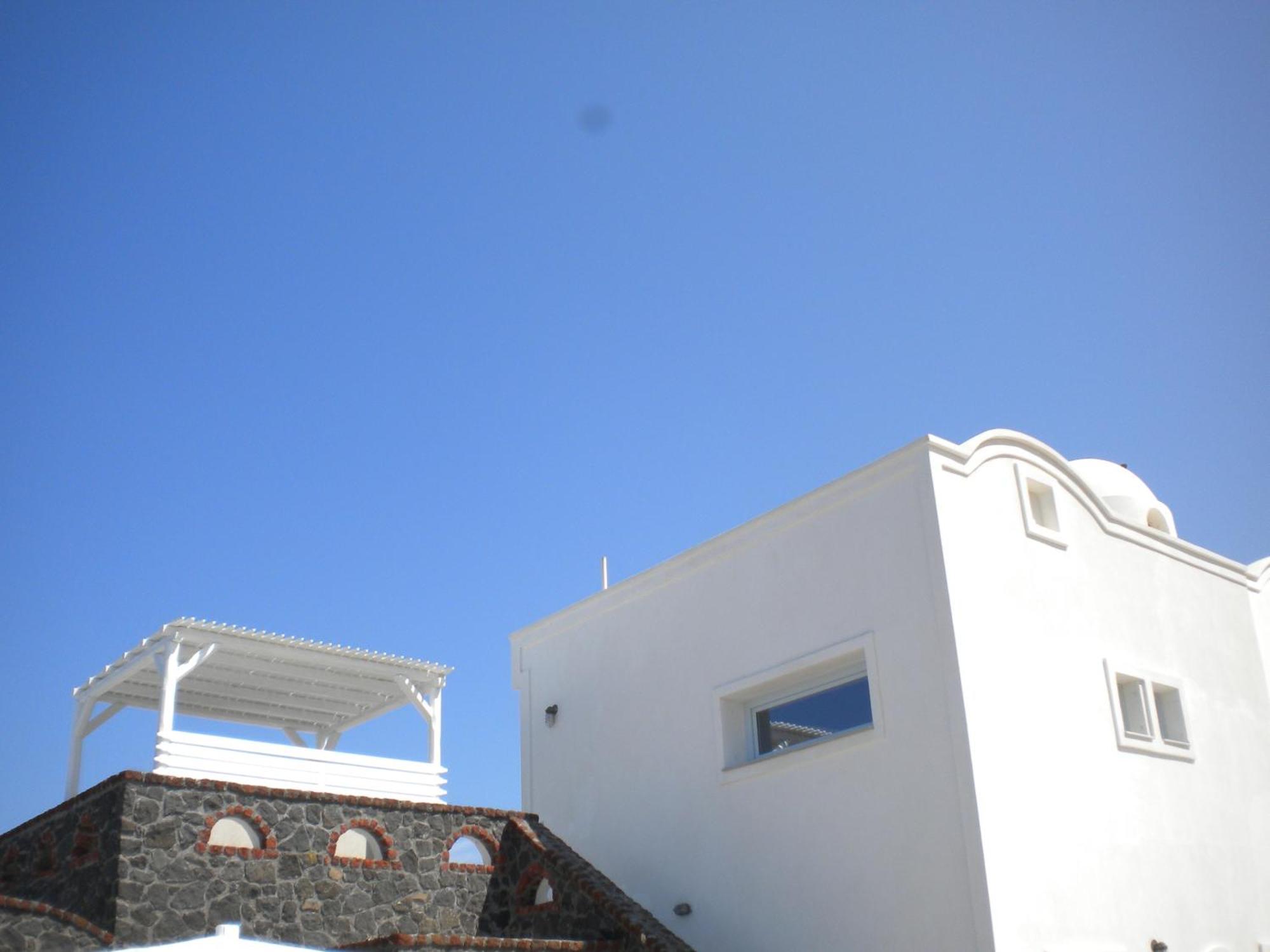 Starlight Luxury Seaside Villa & Suites Imerovigli  Bagian luar foto